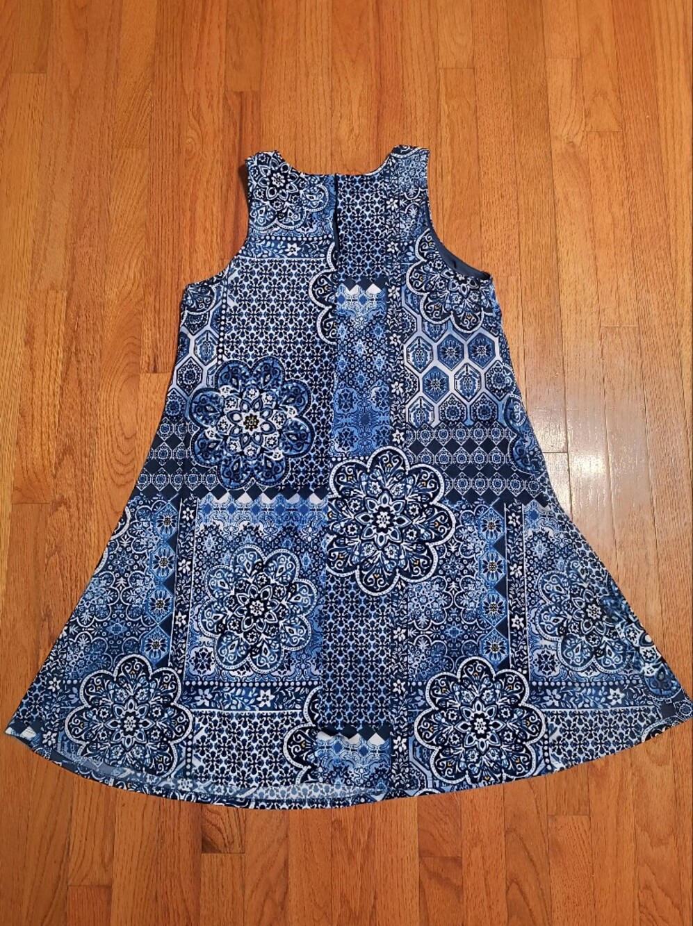 Anne Klein sleeveless dress, women's 10, blue geometric - Picture 11 of 16